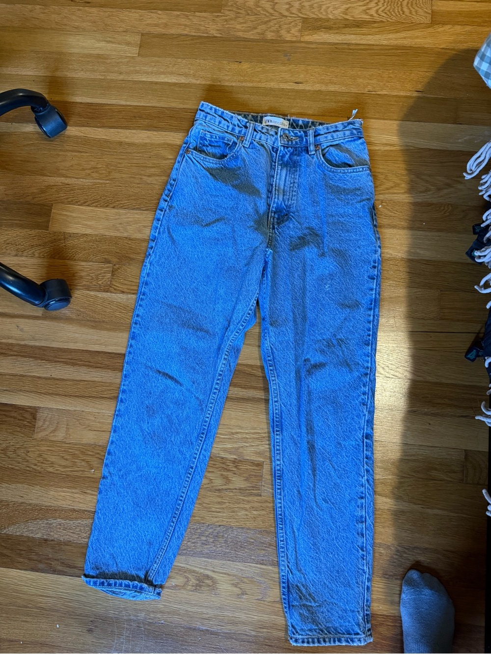 Classic High-Rise Blue Women’s Jeans ZARA